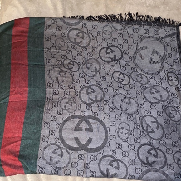 Gucci Scarf - Picture 3 of 4